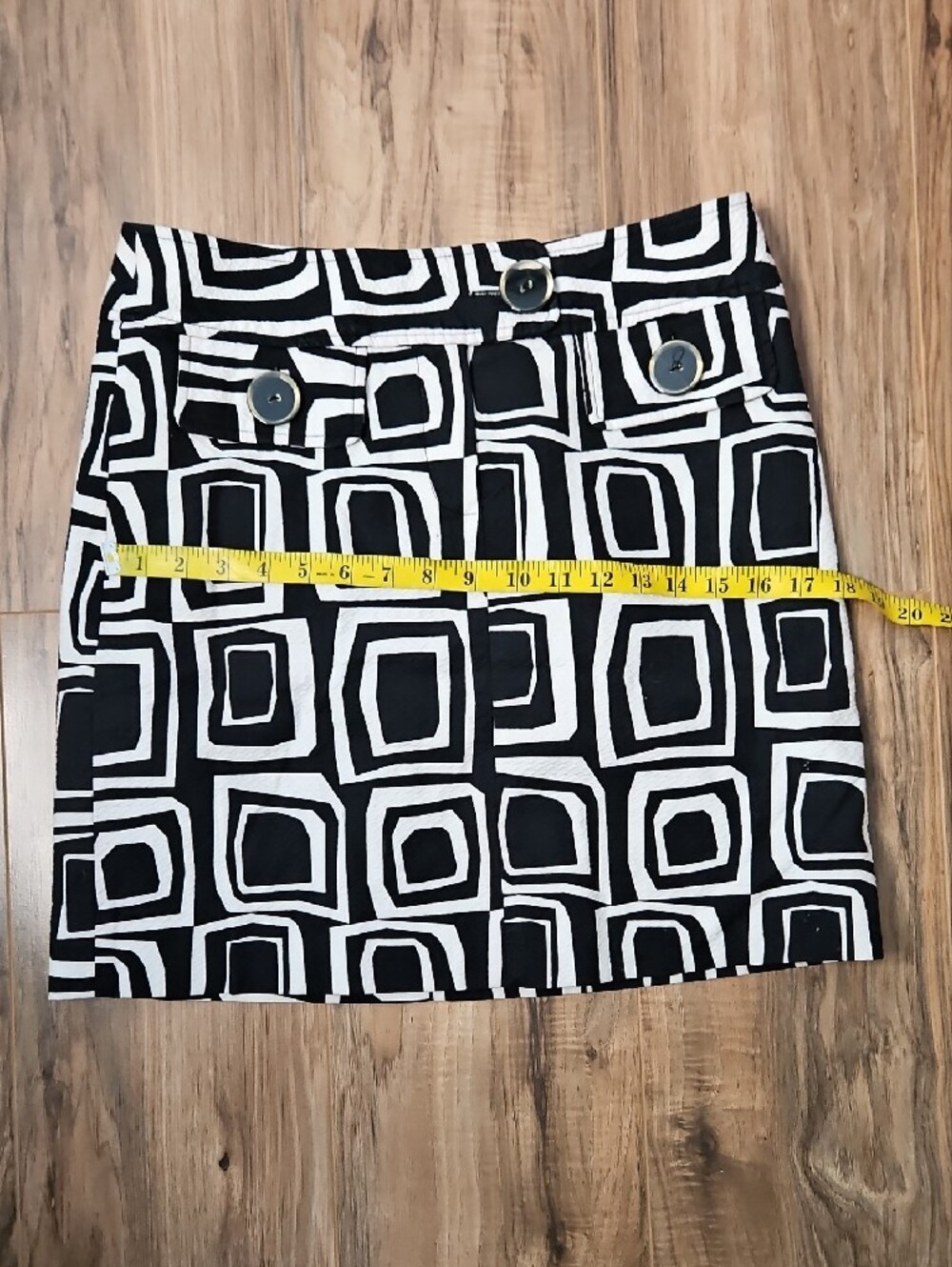 Donna Degnan Black & White Geometric Mini Skirt Size 8 - Picture 7 of 9